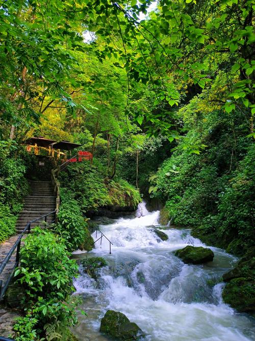 長壽湖冷泉旅游_長壽湖避暑旅游項目_長壽湖山莊