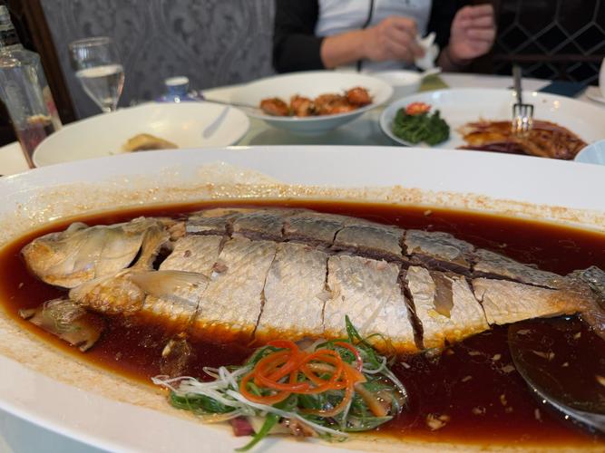 金銀湖寶藏餐廳_金湖庭院曉江湖_金銀湖之家