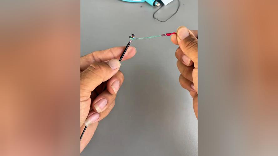 魚竿主線和桿梢綁法圖_釣竿脫節維修辦法_魚竿卡住解決方法