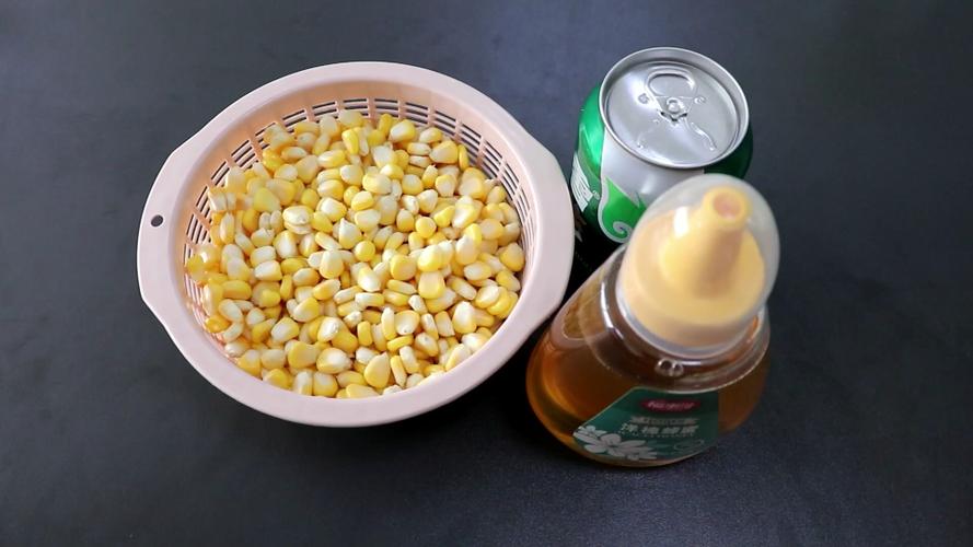 釣草魚玉米餌配方_路亞釣草魚用什么餌料_草魚餌料制作教程