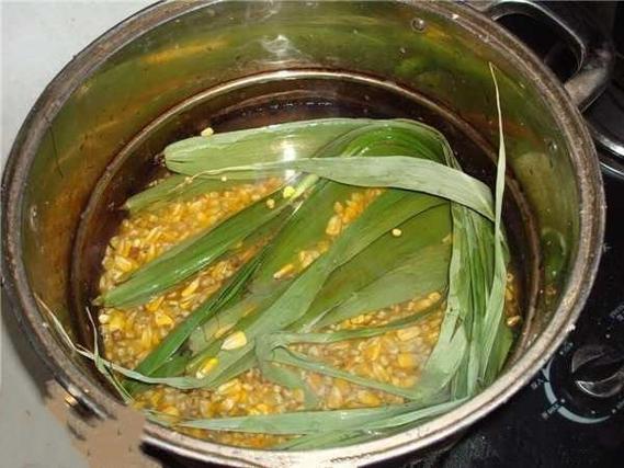 草魚餌料自制視頻_自制餌料釣草魚_發酵餌料釣草魚