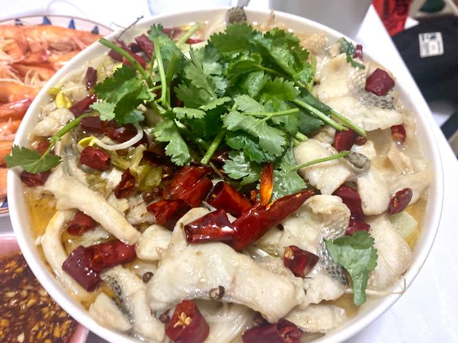 酸菜魚做法步驟_草魚的做法大全家常_酸菜魚食材配方