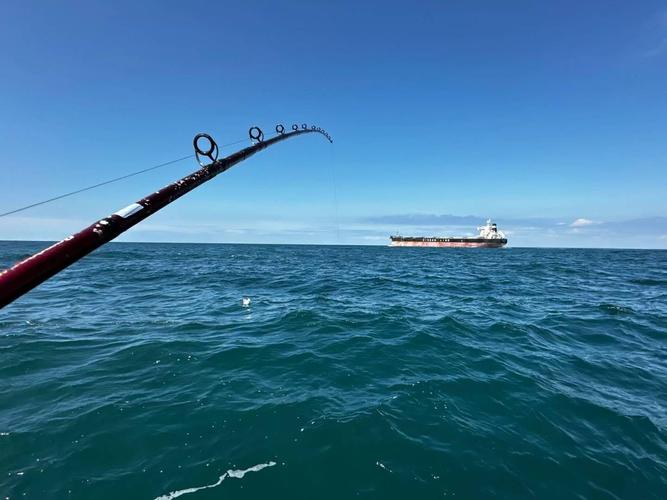 青島海邊釣魚安全_嶗山海邊釣魚事故_青島租船出海釣魚價格