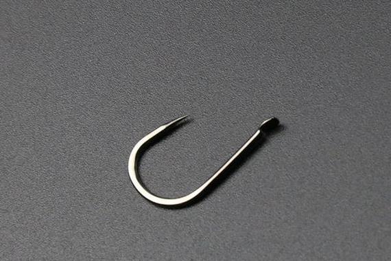伊勢尼魚鉤大小選擇_不同魚種適合的魚鉤_魚鉤種類選擇