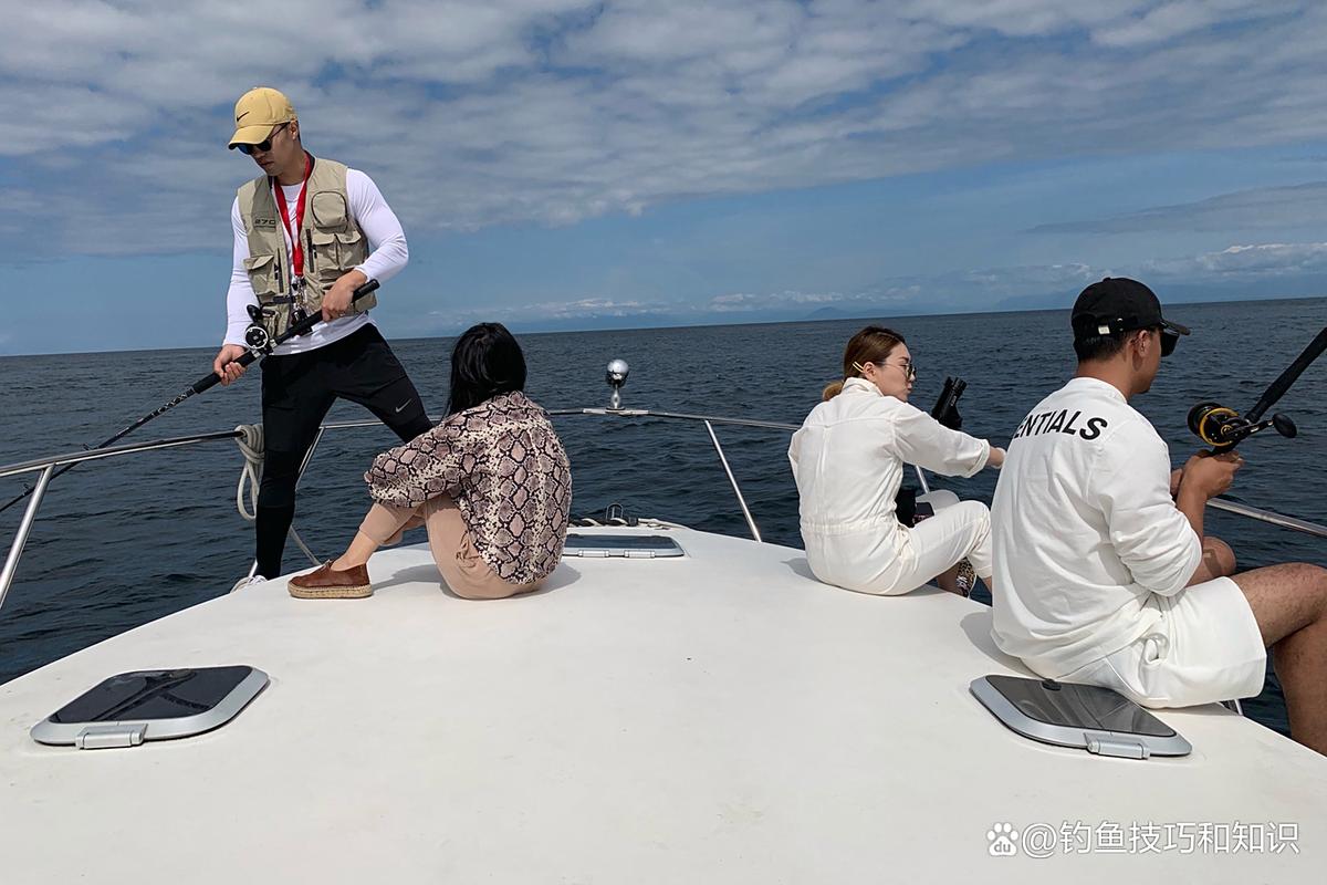普吉島圣誕節出海海釣 租船費用體驗_普吉島海釣攻略 石斑魚釣法避坑指南_泰國海釣攻略