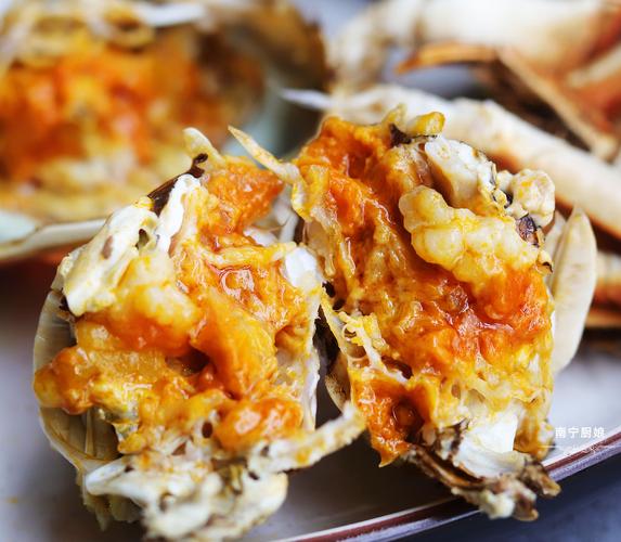 大閘蟹做法_鹽焗大閘蟹食譜_大閘蟹怎么吃圖解