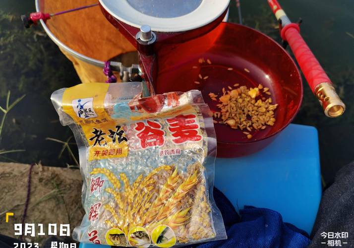 西部風草魚餌料哪個好用_西部風谷麥餌料_老壇發酵魚餌
