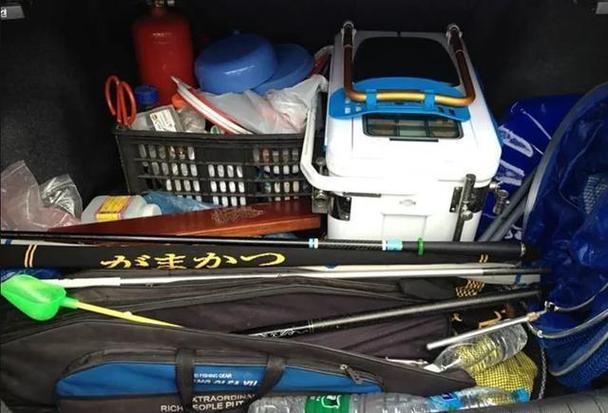 衣柜藏釣椅_漁具收納市場發展_漁具收納桶