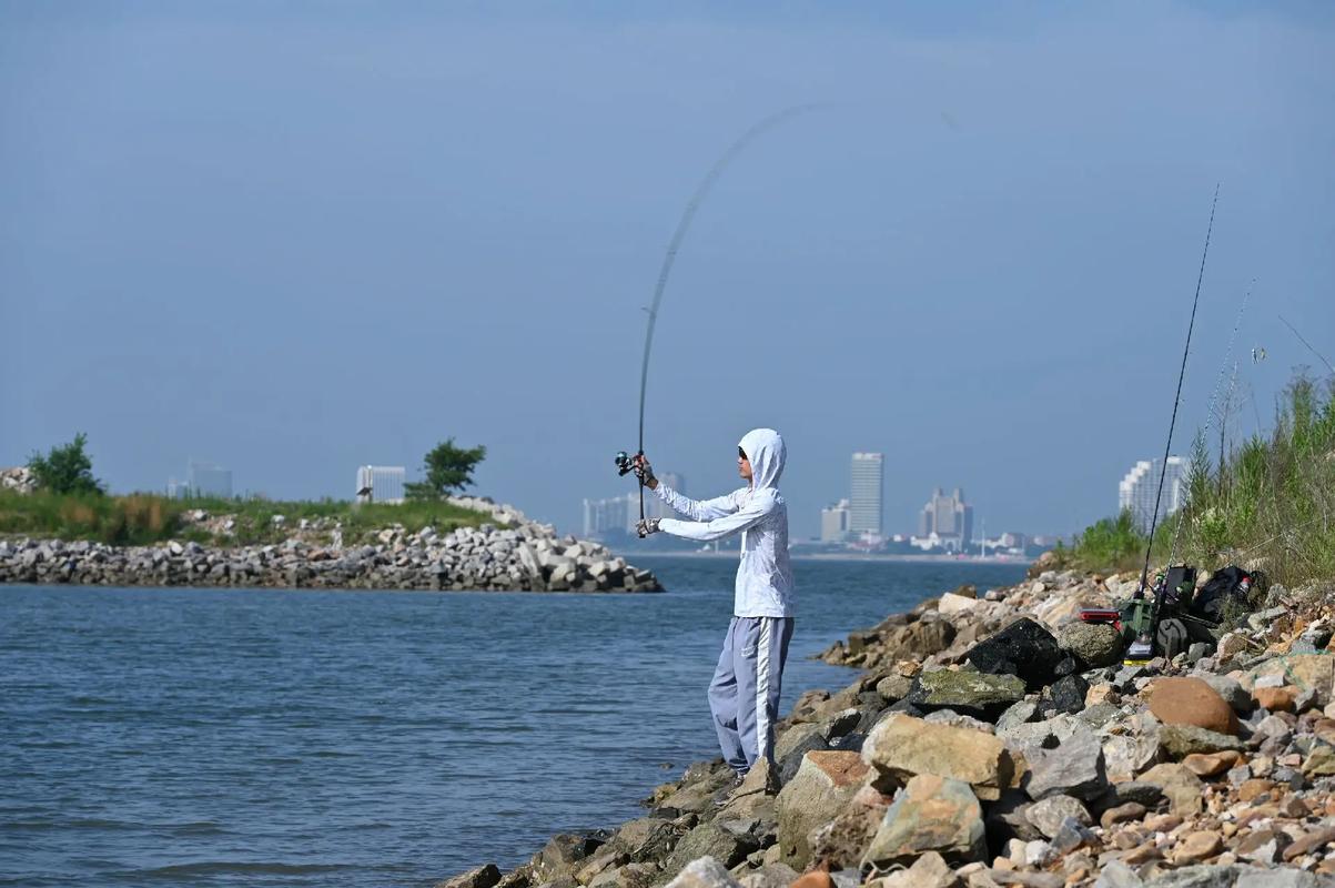 為什么不準用路亞釣魚呢_路亞釣法技巧_路亞釣魚為什么禁止