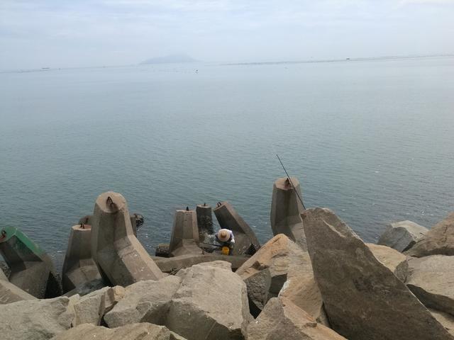 青島后岔灣海釣_青島海釣地點_青島海邊釣魚