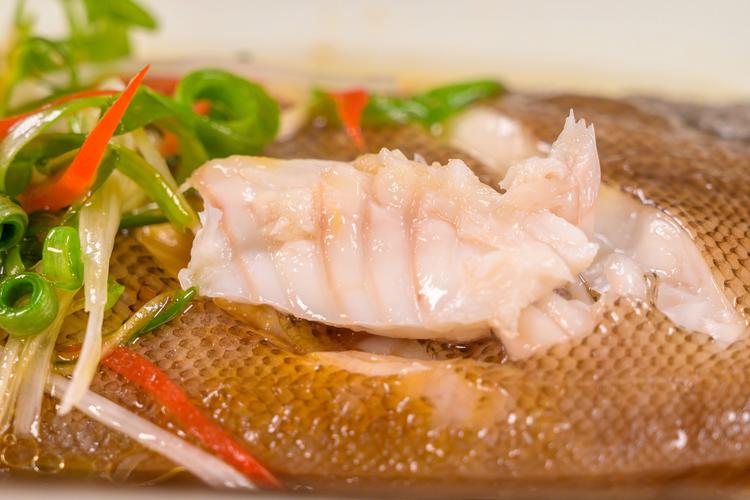 清蒸巴沙魚口感鮮嫩_清蒸龍利魚的做法_清蒸巴沙魚做法