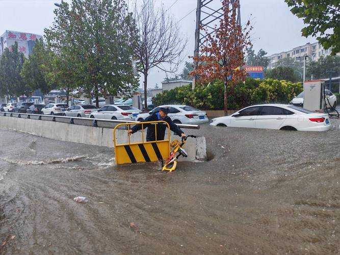 遵義暴雨天氣_遵義暴雨交通管制_遵義今日天氣