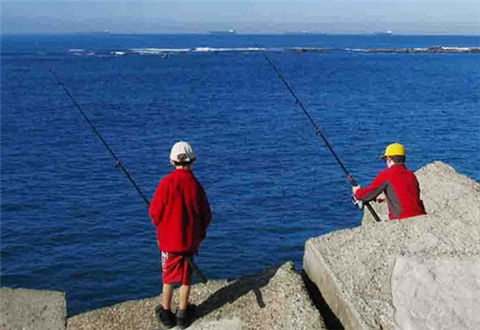 想要釣大魚的釣魚人，兩個技巧讓你爆護
