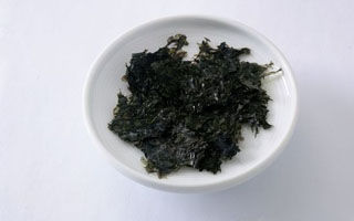 釣草魚、鯉魚的紫菜餌料使用技巧