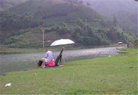 水庫肥水釣鯽魚如何選餌，實用經驗教給你
