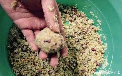 夏天釣魚，可以試試這幾款商品餌料配方，也許會有意想不到的收獲