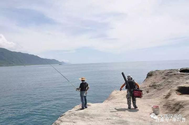海釣時，磯釣常用的7件裝備