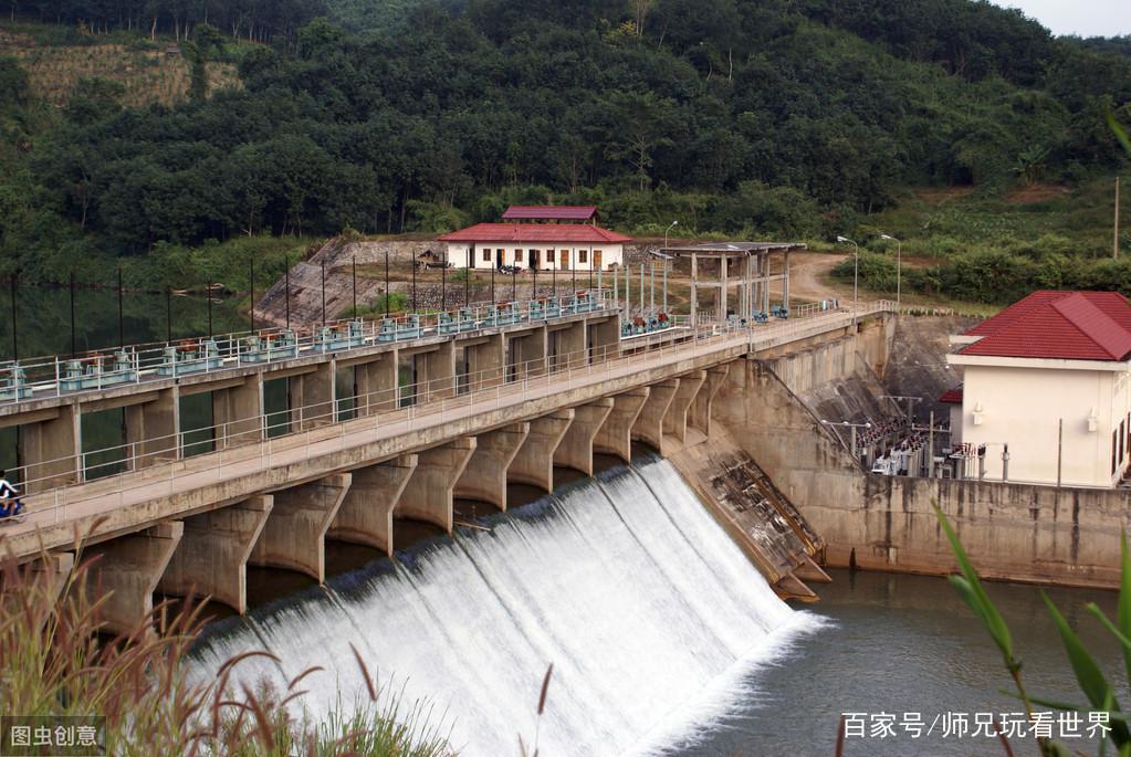 路亞很容易，教你野釣路亞怎么脫龜